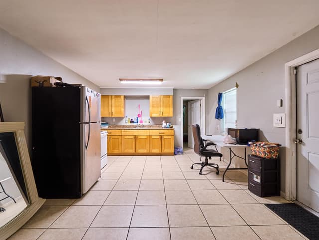 1114 7th Avenue N, FL 33460 - Photo 3
