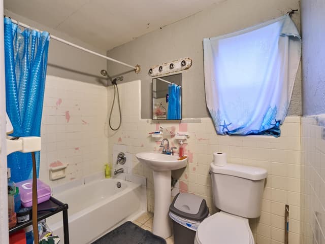 1114 7th Avenue N, FL 33460 - Photo 5