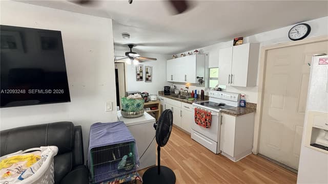 236 E 14th St, Hialeah FL 33010 - Hialeah, FL - Photo 3