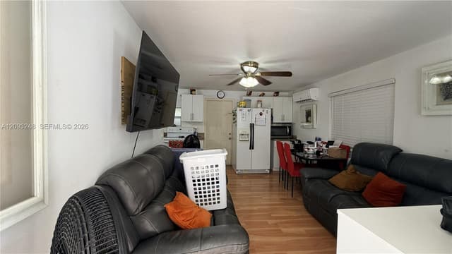 236 E 14th St, Hialeah FL 33010 - Hialeah, FL - Photo 4