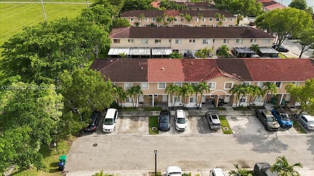 13912 SW 174th Ter # 13912, Miami FL 33177 - Miami, FL - Photo 2