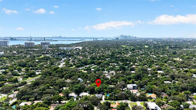 1103 NE 118th St, Biscayne Park FL 33161 - Biscayne Park, FL - Photo 3