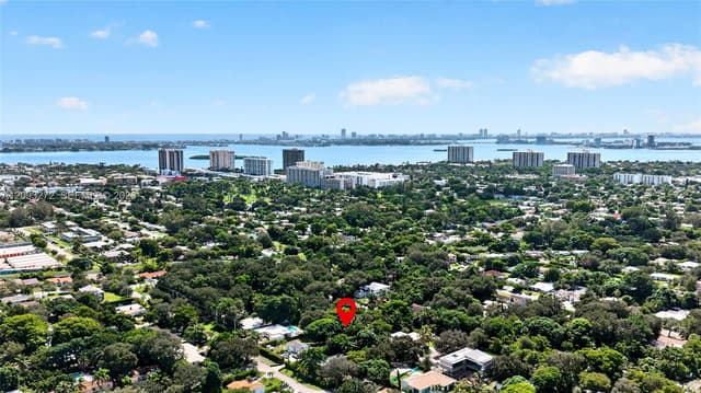 1103 NE 118th St, Biscayne Park FL 33161 - Biscayne Park, FL - Photo 4