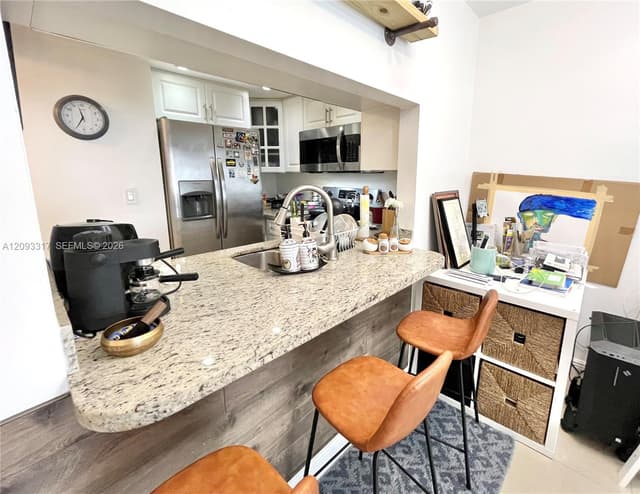 2935 NE 163rd St # 5P, North Miami Beach FL 33160 - North Miami Beach, FL - Photo 4