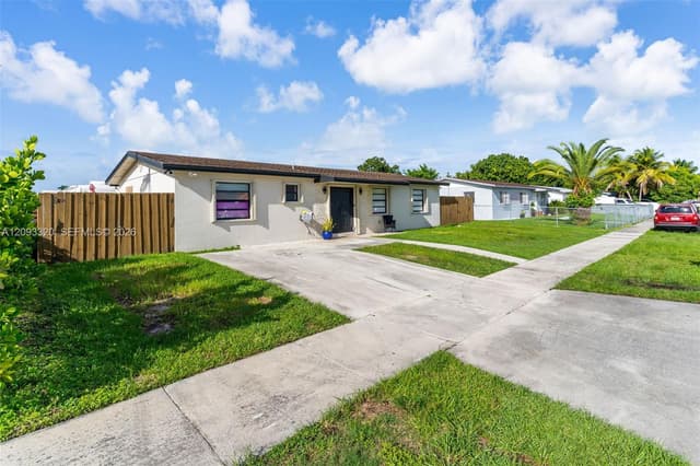 15105 SW 305th Ter, Homestead FL 33033 - Homestead, FL - Photo 2