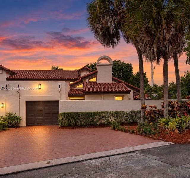 7820 SW 89th Ln, Miami FL 33156 - Miami, FL - Photo 2