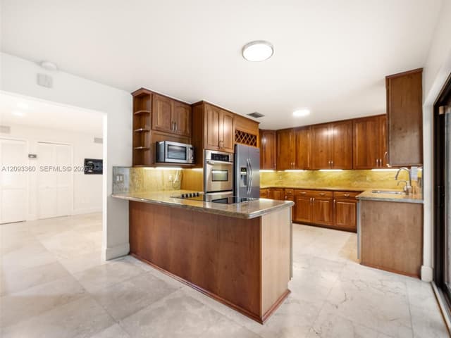 7820 SW 89th Ln, Miami FL 33156 - Miami, FL - Photo 6