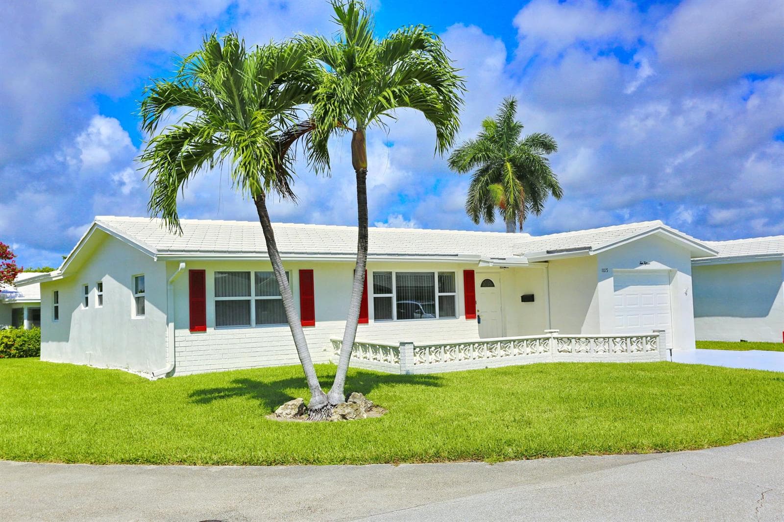 1015 SW 16th Street, Boynton Beach FL 33426 - Boynton Beach, FL - Photo 1
