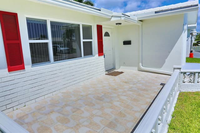 1015 SW 16th Street, Boynton Beach FL 33426 - Boynton Beach, FL - Photo 5