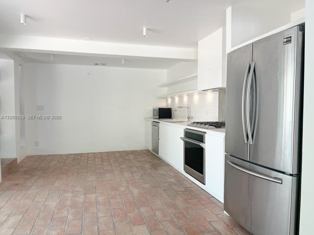 3841 Kumquat Ave, Miami FL 33133 - Miami, FL - Photo 4