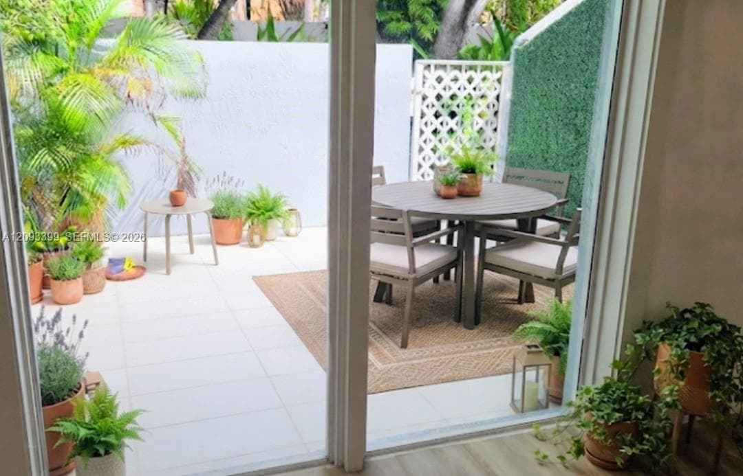 798 Crandon Blvd # B, Key Biscayne FL 33149 - Key Biscayne, FL - Photo 1