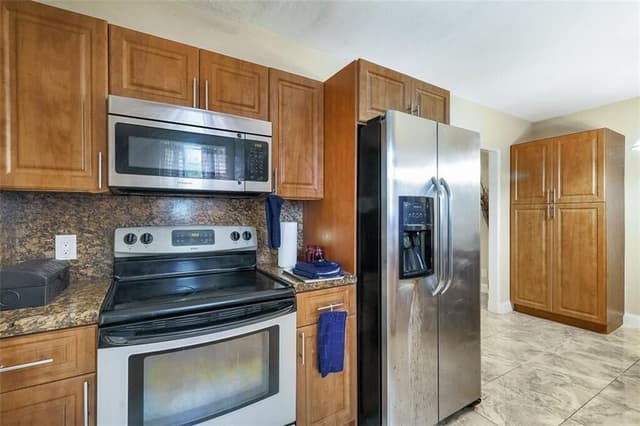 617 LAKESIDE Harbor, Boynton Beach FL 33435 - Boynton Beach, FL - Photo 4