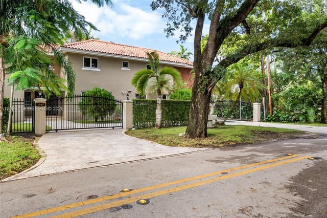 1543 Dorado Ave, Coral Gables FL 33146 - Coral Gables, FL - Photo 3