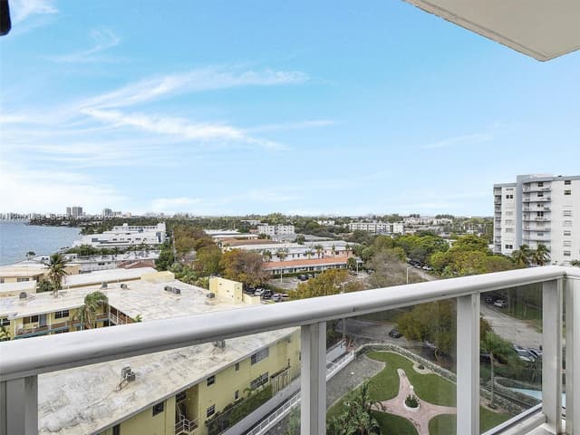 900 Bay Dr # 721, Miami Beach FL 33141 - Miami Beach, FL - Photo 2