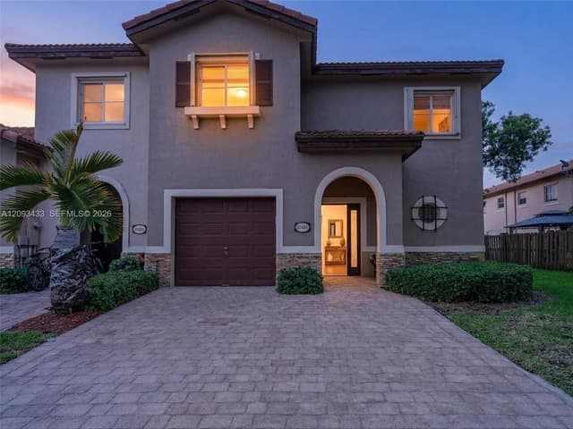22263 SW 89th Ave, Cutler Bay FL 33190 - Cutler Bay, FL - Photo 2