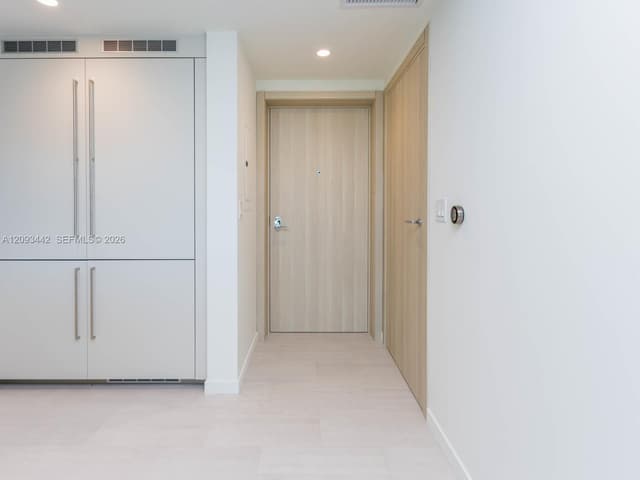 1000 Brickell Plz # 4104, Miami FL 33131 - Miami, FL - Photo 5