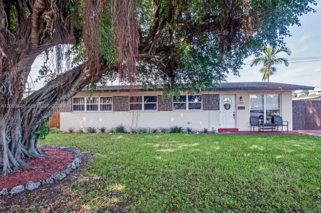 6641 Fillmore St, Hollywood FL 33024 - Hollywood, FL - Photo 2