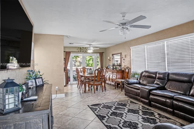 6641 Fillmore St, Hollywood FL 33024 - Hollywood, FL - Photo 3