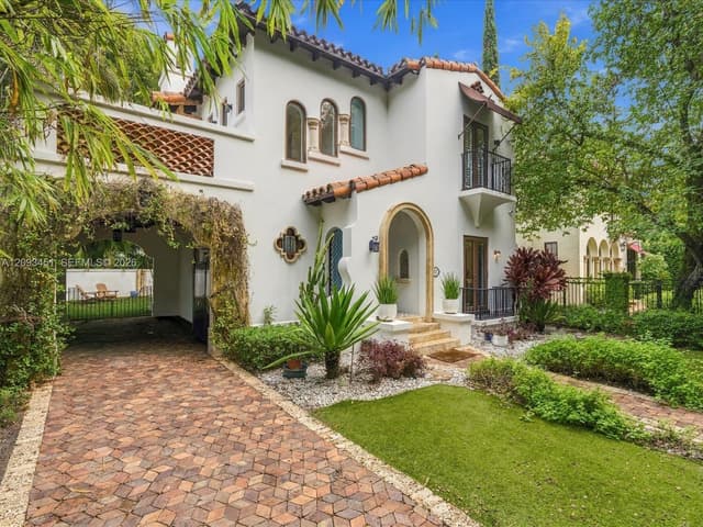 421 Sarto Ave, Coral Gables FL 33134 - Coral Gables, FL - Photo 5