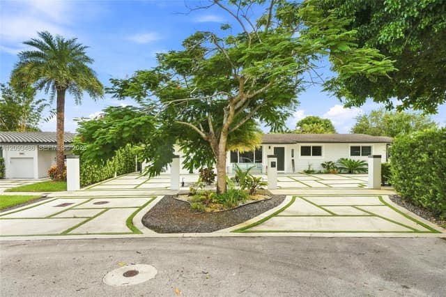 8031 SW 97th Ave, Miami FL 33173 - Miami, FL - Photo 2