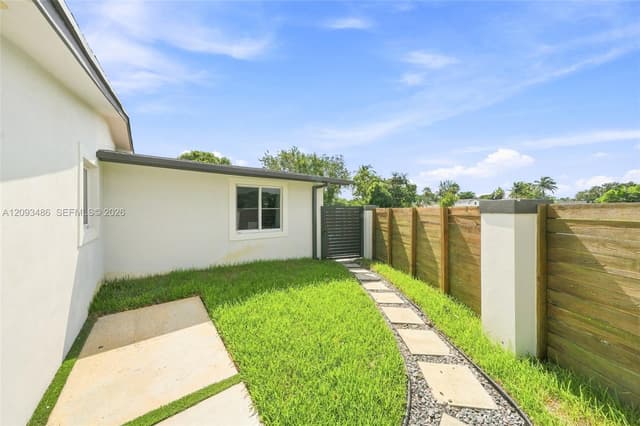 8031 SW 97th Ave, Miami FL 33173 - Miami, FL - Photo 7