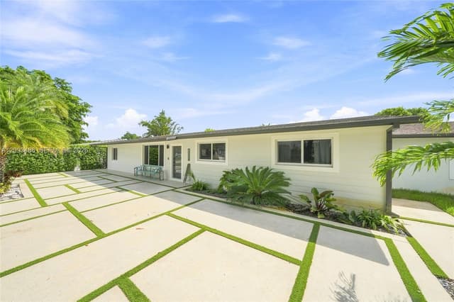 8031 SW 97th Ave, Miami FL 33173 - Miami, FL - Photo 3