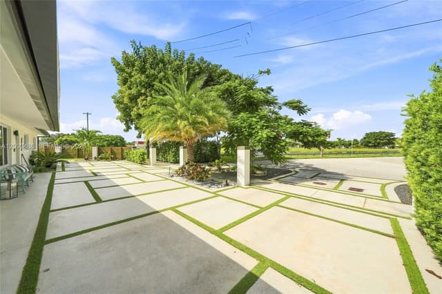 8031 SW 97th Ave, Miami FL 33173 - Miami, FL - Photo 4