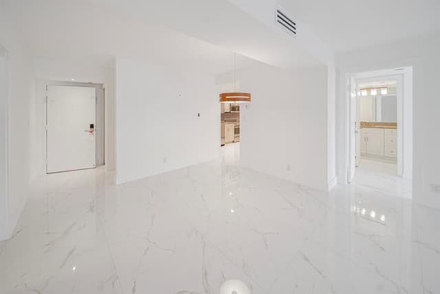 16300 Golf Club Road # 114, Weston FL 33326 - Weston, FL - Photo 6