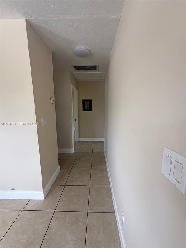 418 Conniston Rd, West Palm Beach FL 33405 - West Palm Beach, FL - Photo 6