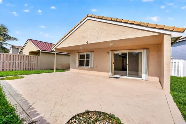 17736 SW 27th Ct, Miramar FL 33029 - Miramar, FL - Photo 3