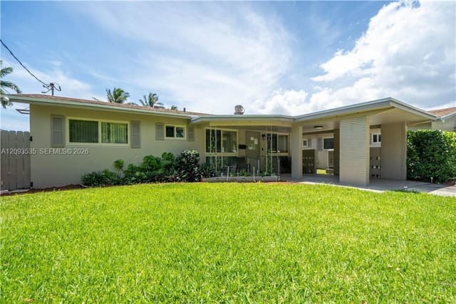 1405 NW 10th St, Dania Beach FL 33004 - Dania Beach, FL - Photo 2