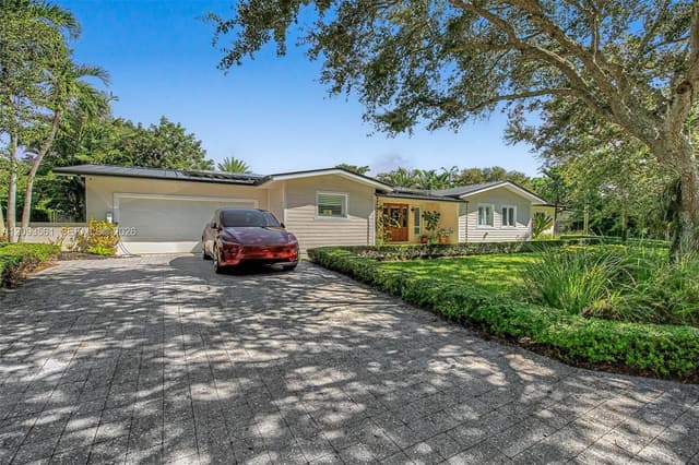 7301 SW 134th Ter, Pinecrest FL 33156 - Pinecrest, FL - Photo 2
