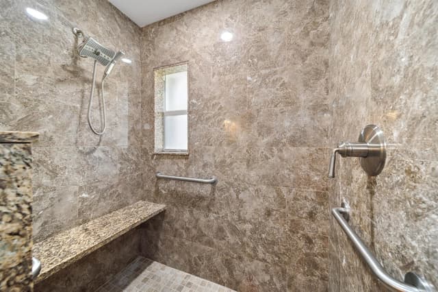 1129 W LAKES Drive, Deerfield Beach FL 33442 - Deerfield Beach, FL - Photo 7