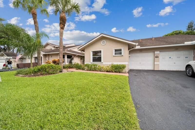 1129 W LAKES Drive, Deerfield Beach FL 33442 - Deerfield Beach, FL - Photo 1