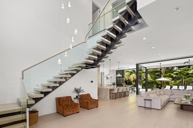 735 W Fern Drive, Boca Raton FL 33432 - Boca Raton, FL - Photo 3