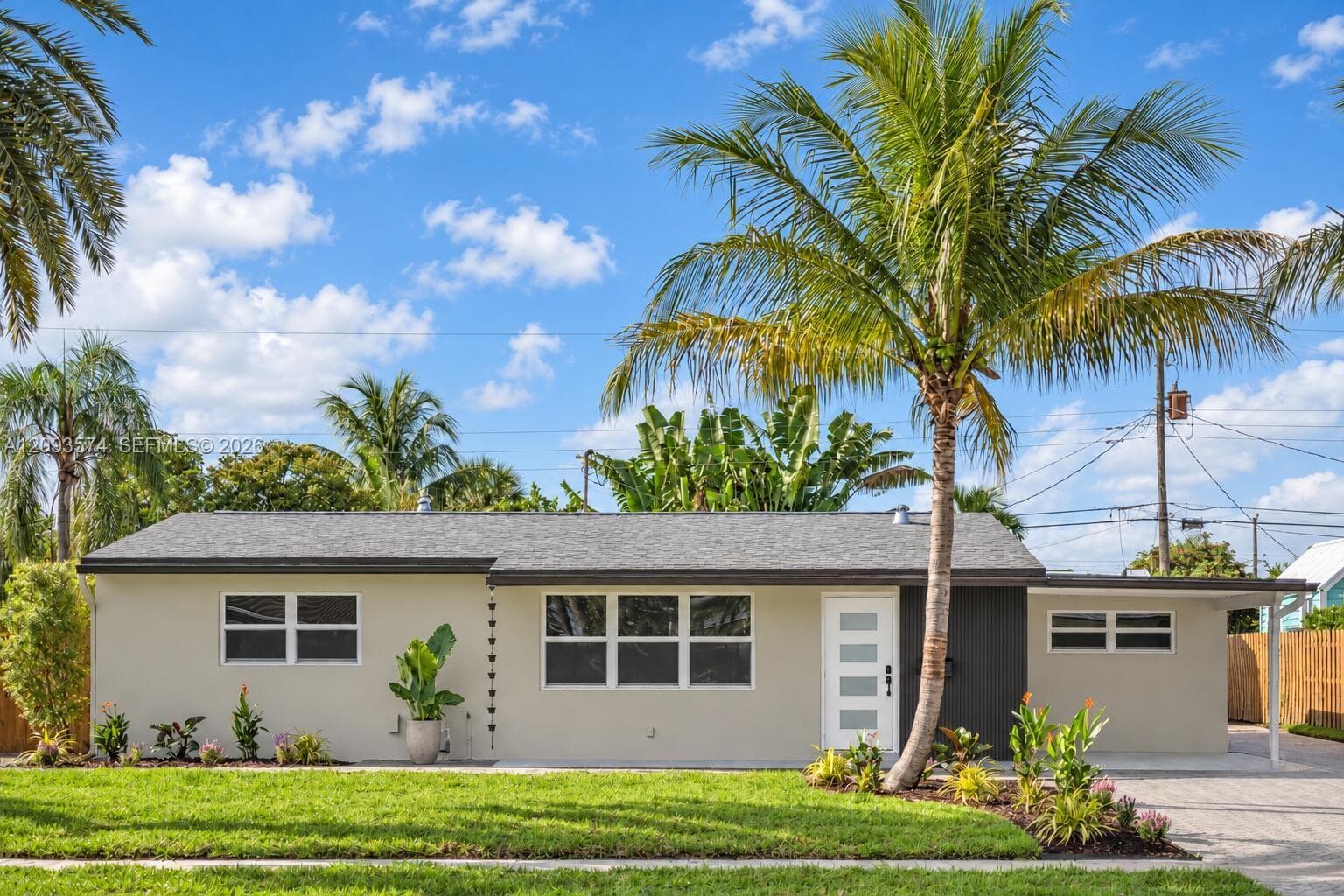 340 SE 3rd St, Deerfield Beach FL 33441 - Deerfield Beach, FL - Photo 1