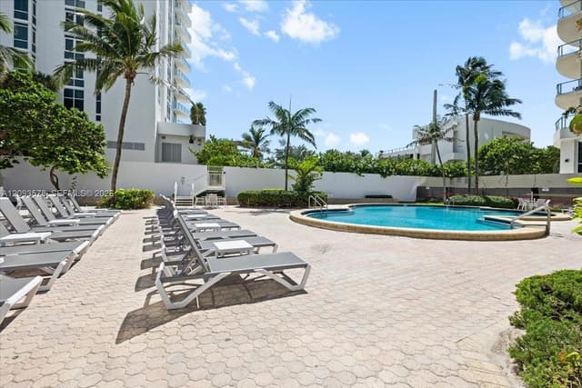 4001 S Ocean Dr # 4C, Hollywood FL 33019 - Hollywood, FL - Photo 2