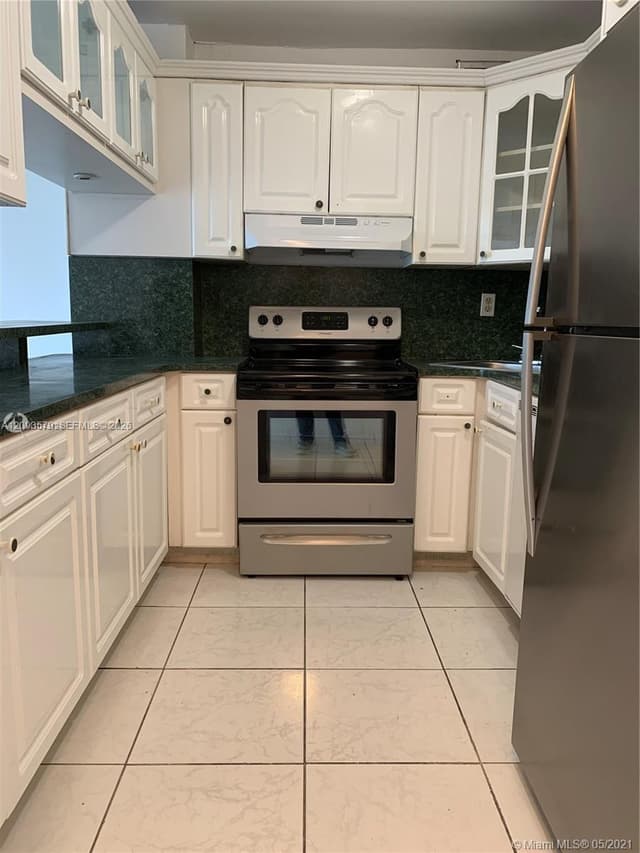 1325 W 68th St # 514, Hialeah FL 33014 - Hialeah, FL - Photo 5