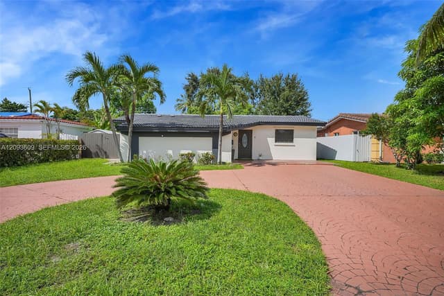 7767 Normandy St, Miramar FL 33023 - Miramar, FL - Photo 2