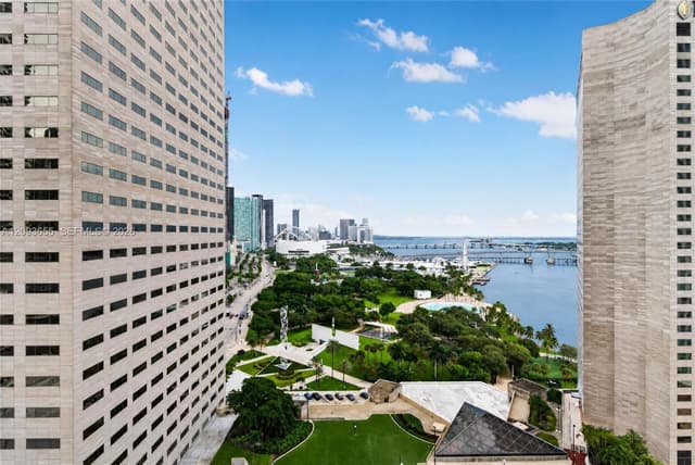 325 S Biscayne Blvd # 2320, Miami FL 33131 - Miami, FL - Photo 6