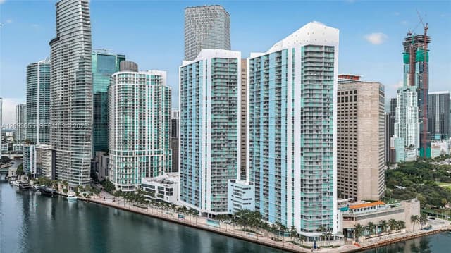 325 S Biscayne Blvd # 2320, Miami FL 33131 - Miami, FL - Photo 5