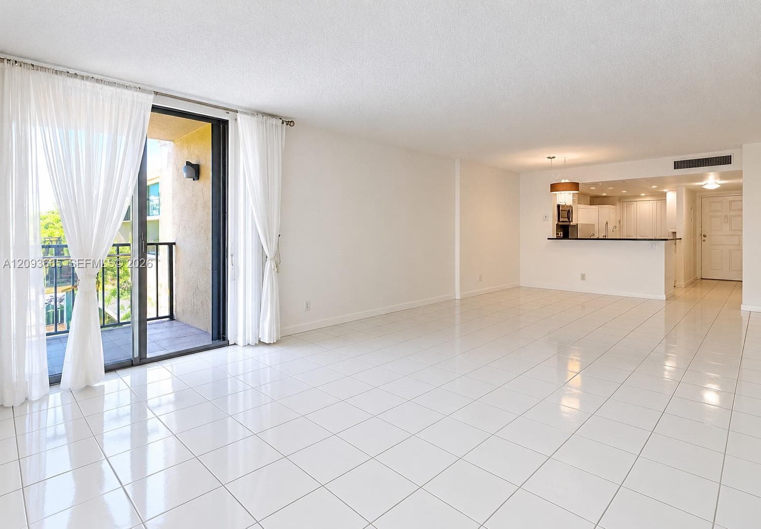 3581 S Ocean Blvd # 2D, South Palm Beach FL 33480 - South Palm Beach, FL - Photo 1