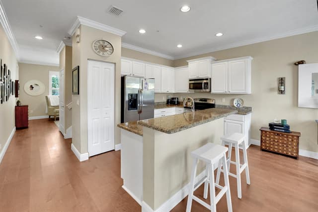 243 SW 7th Street, Pompano Beach FL 33060 - Pompano Beach, FL - Photo 6