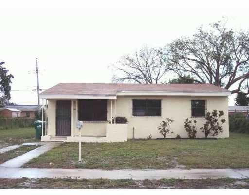 2821 NW 171st Street, Miami Gardens FL 33056 - Miami Gardens, FL - Photo 1