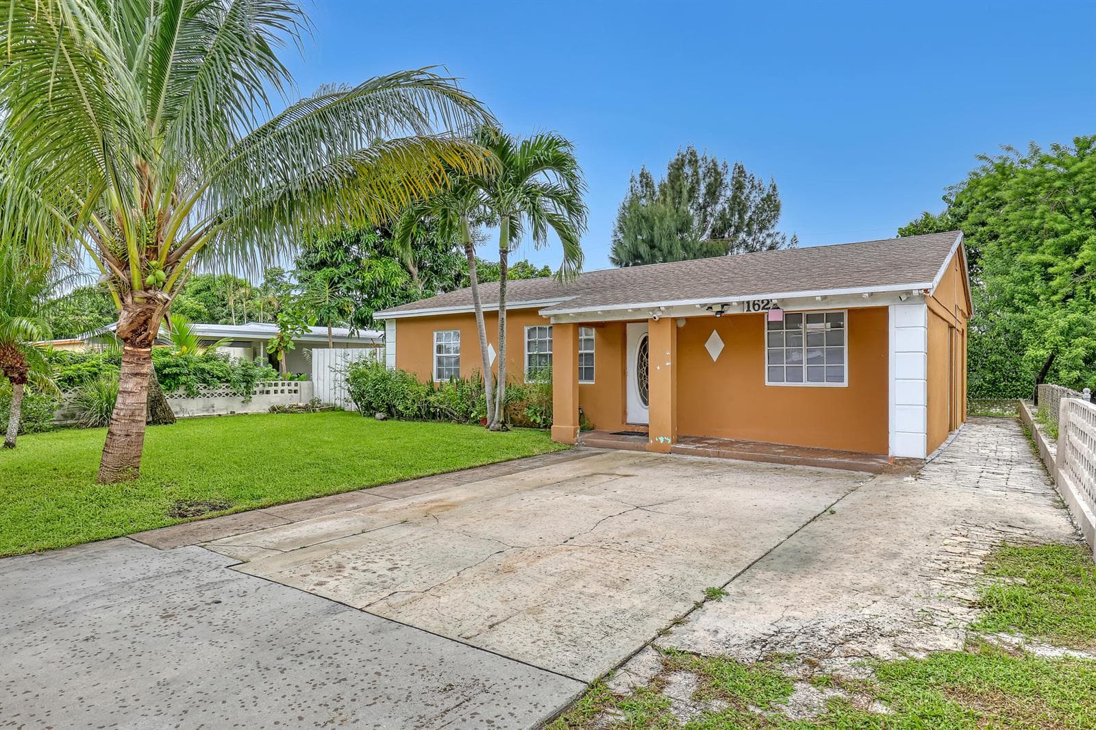 1627 4th Court NE, Boynton Beach FL 33435 - Boynton Beach, FL - Photo 1