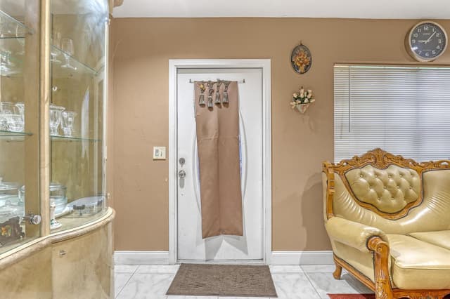 1627 4th Court NE, Boynton Beach FL 33435 - Boynton Beach, FL - Photo 5