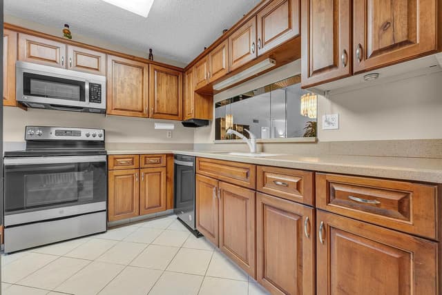 15074 WITNEY Road # 205, Delray Beach FL 33484 - Delray Beach, FL - Photo 4