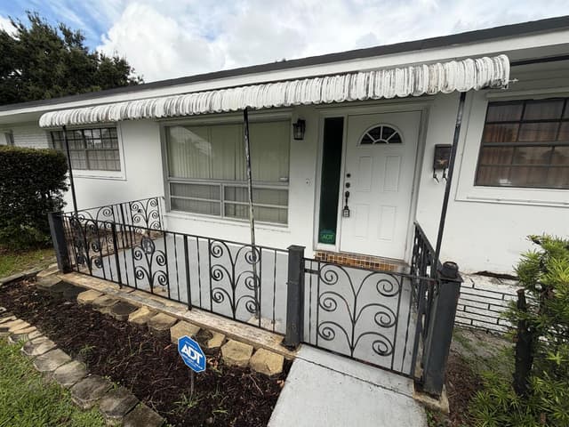 717 SW 2ND Terrace, Dania Beach FL 33004 - Dania Beach, FL - Photo 2