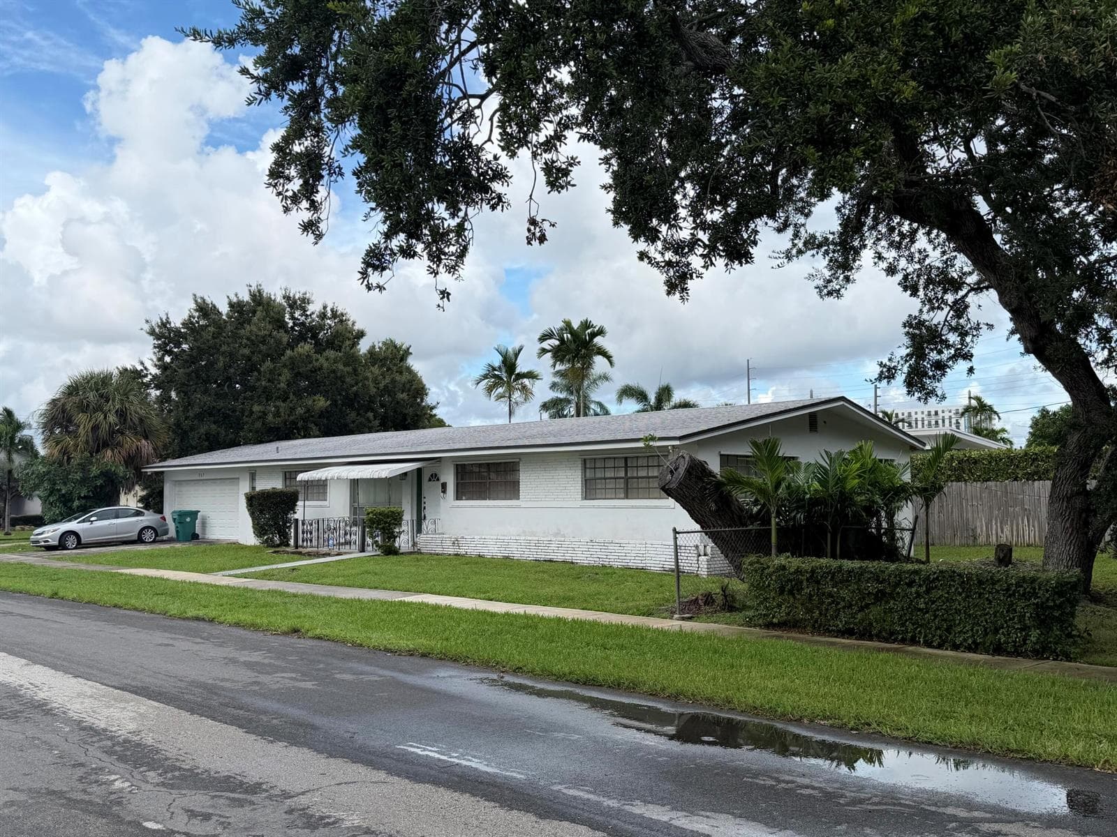 717 SW 2ND Terrace, Dania Beach FL 33004 - Dania Beach, FL - Photo 1