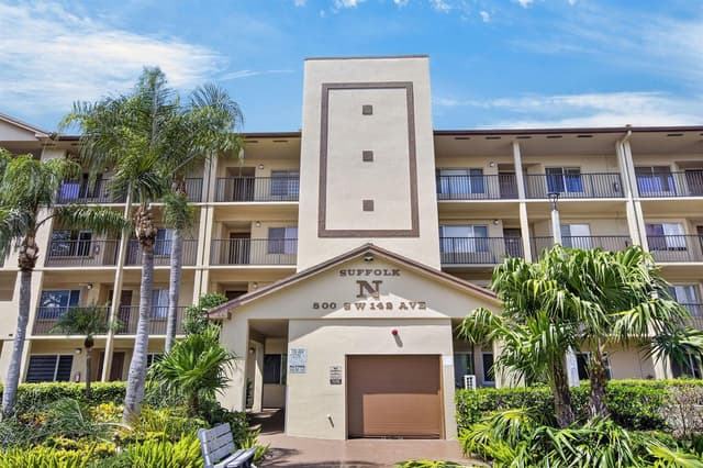 800 SW 142nd Avenue # 411N, Pembroke Pines FL 33027 - Pembroke Pines, FL - Photo 4